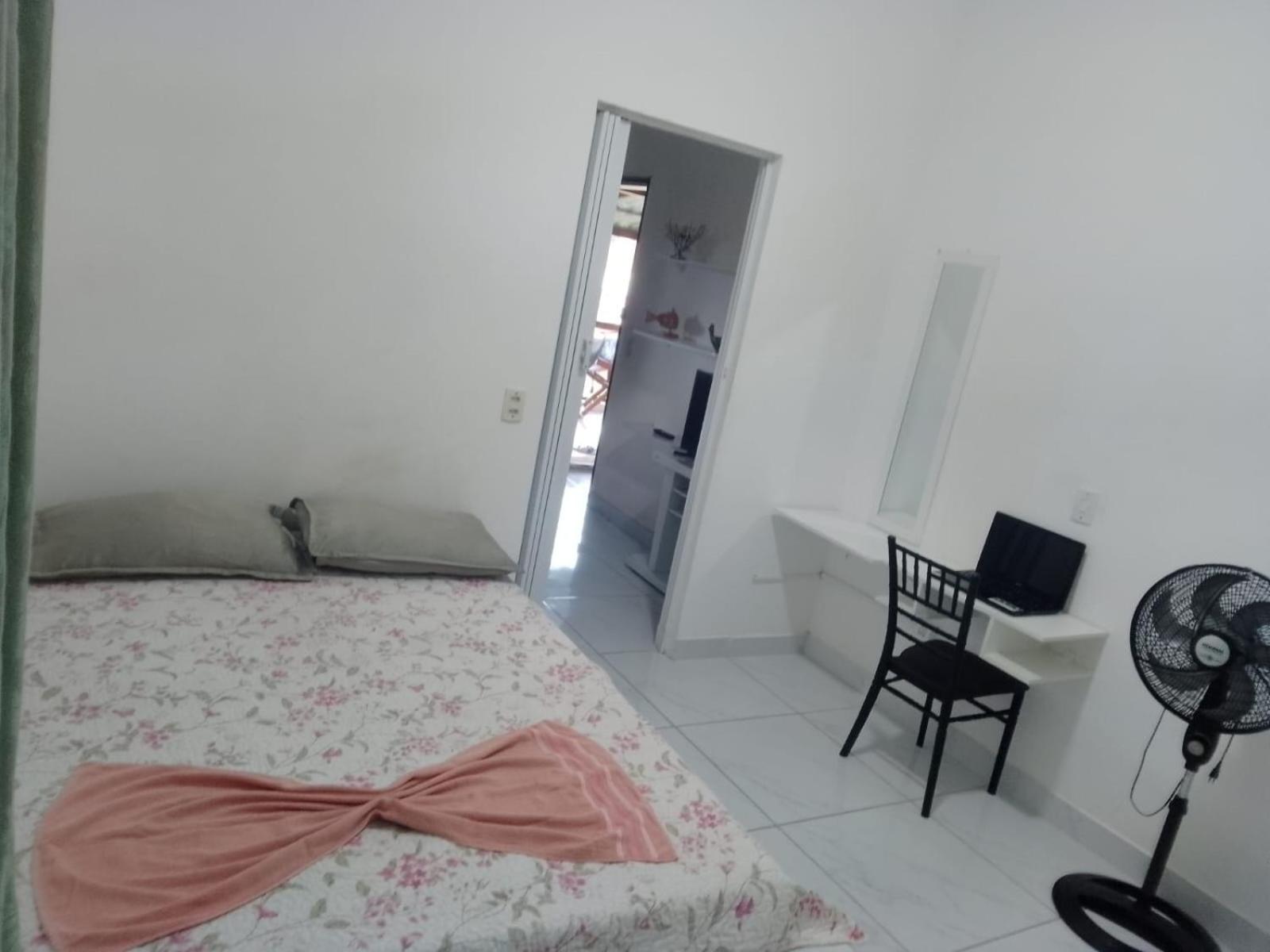 AP10-A 50 Metros da Praia Flats Mobiliados para 2 pessoas