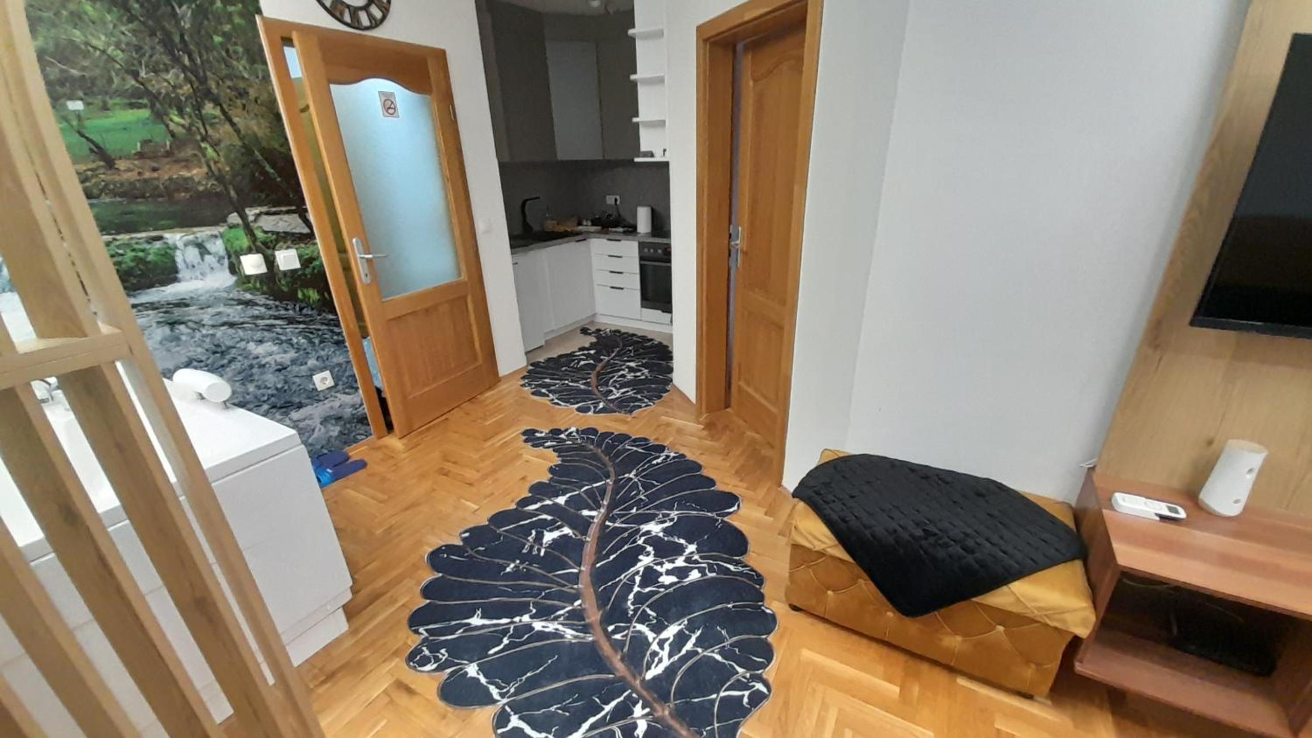 JACUZZI for RELAX - HOLLYWOOD Apartment, STUP, Sarajevo