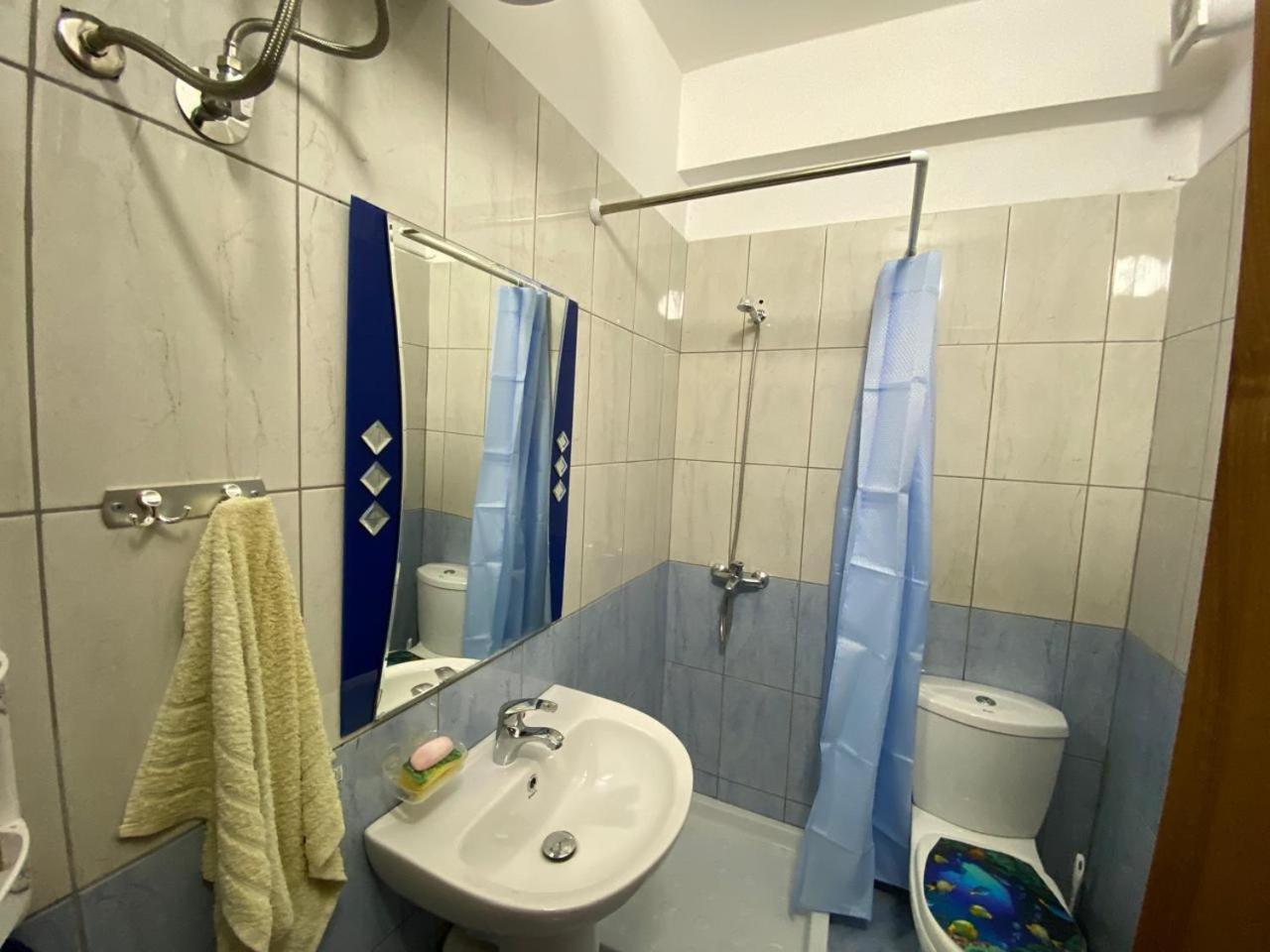 Liam Apartments