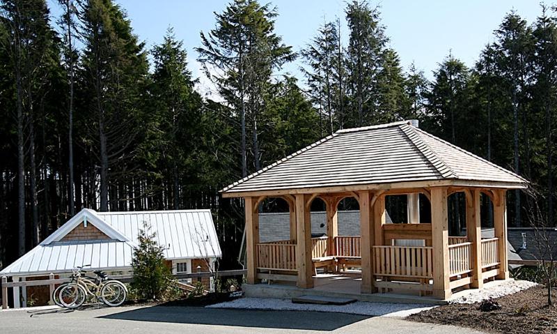 Bluebell Cottage by Seabrook Hospitality
