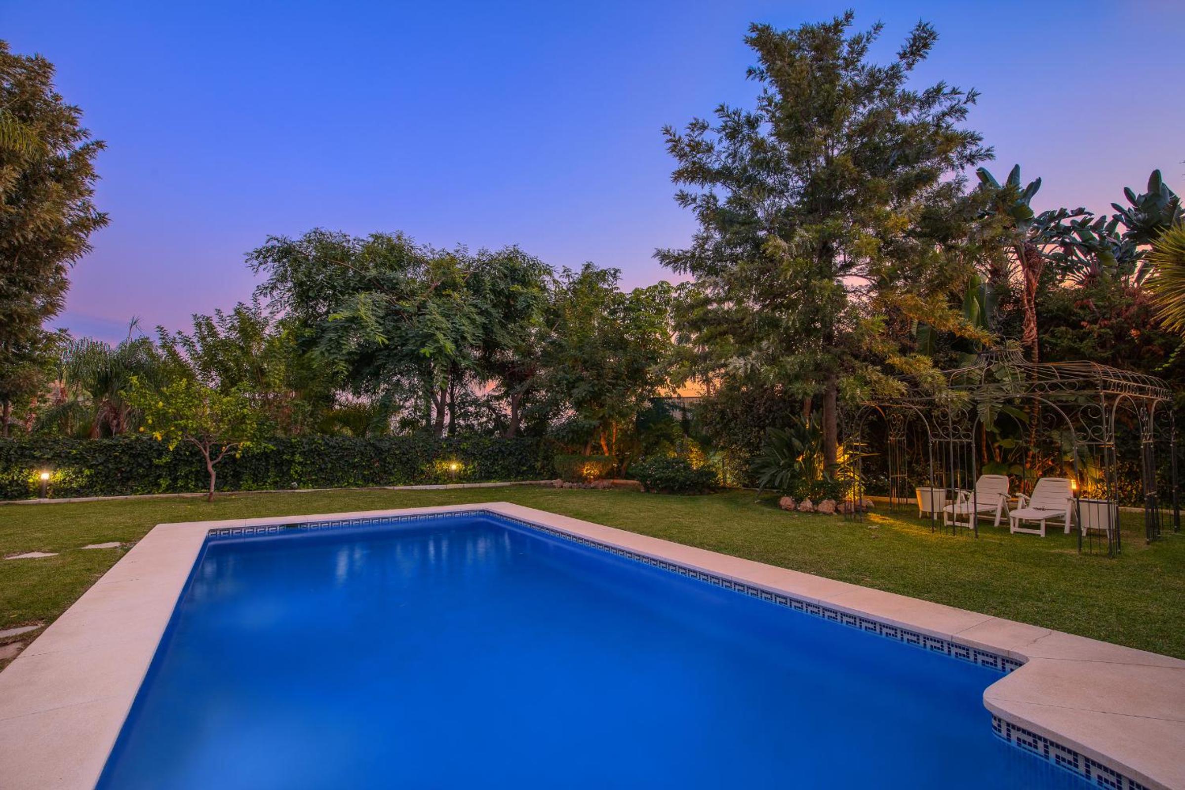 Magnifica Villa con Piscina en Los Arqueros Golf
