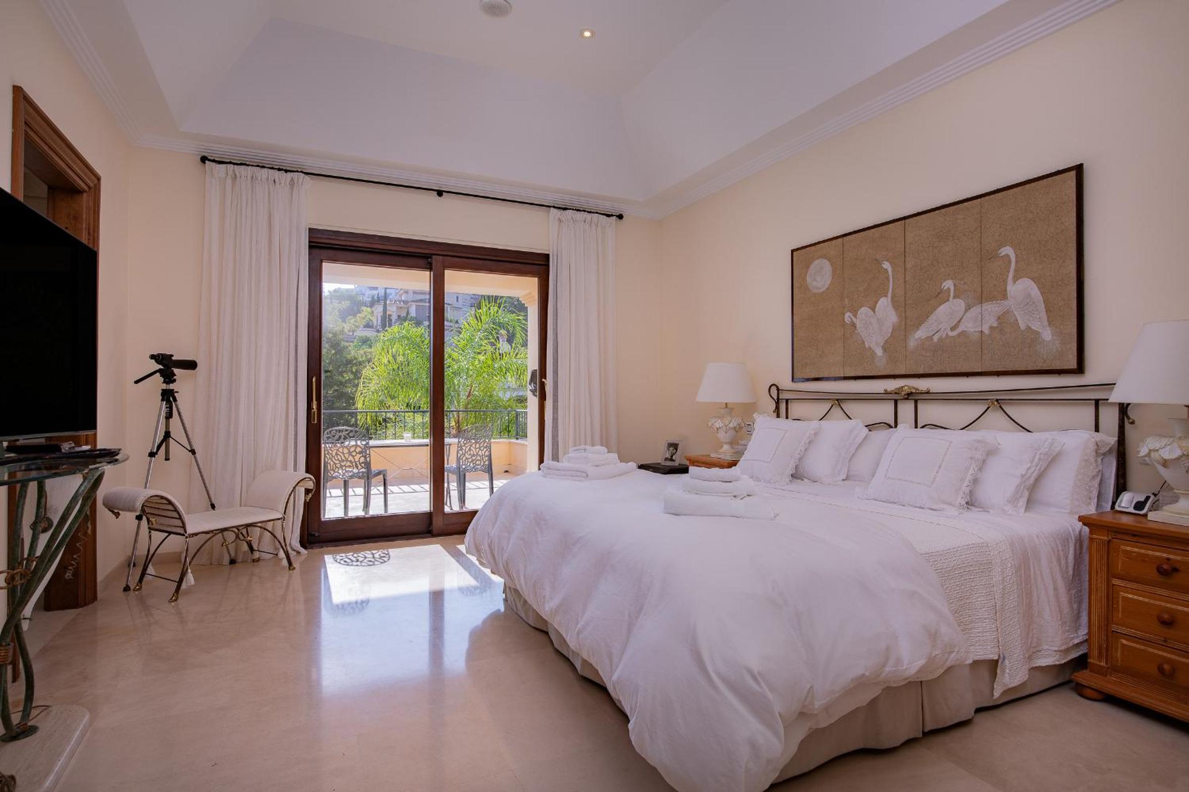 Magnifica Villa con Piscina en Los Arqueros Golf