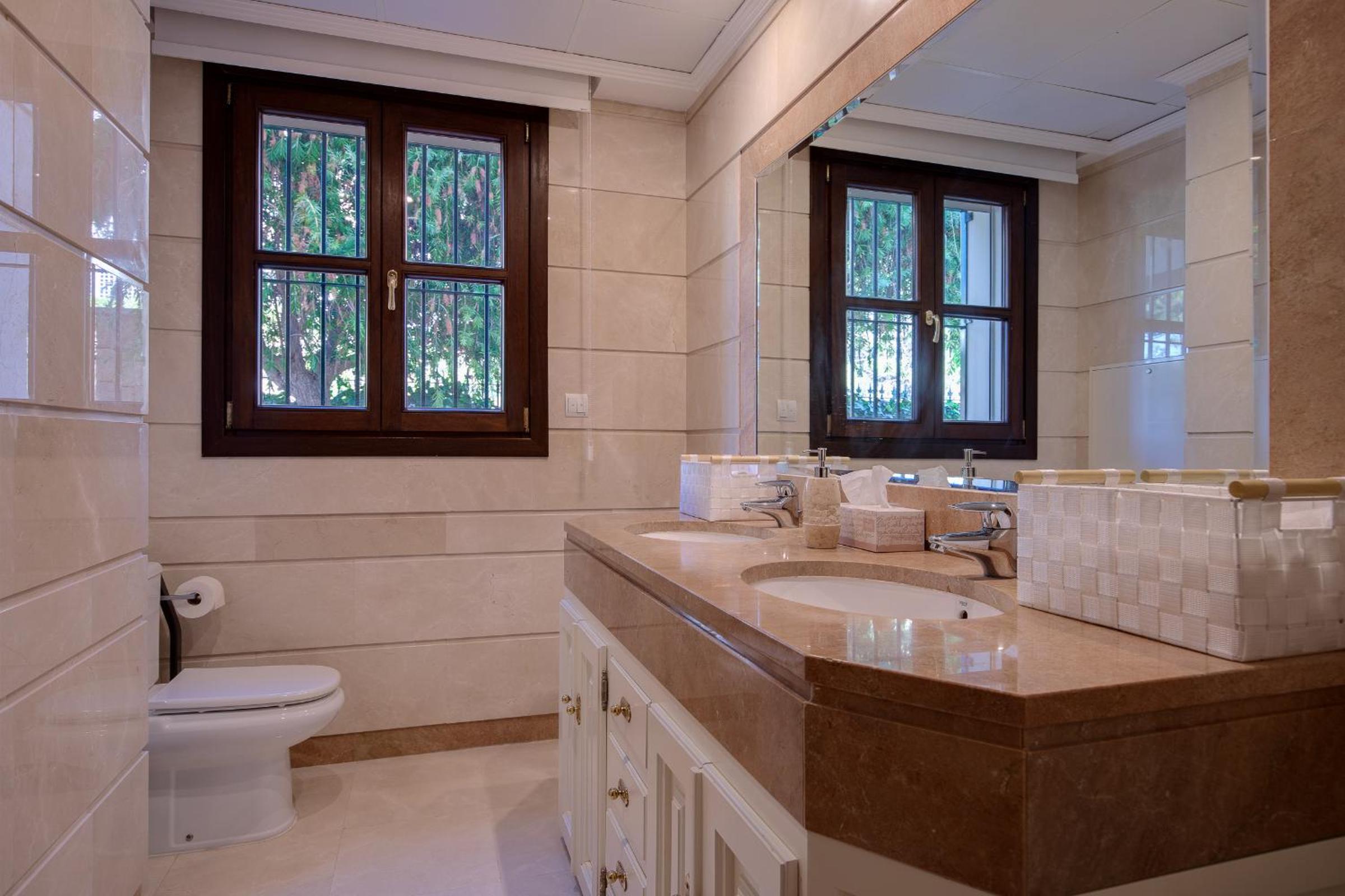 Magnifica Villa con Piscina en Los Arqueros Golf