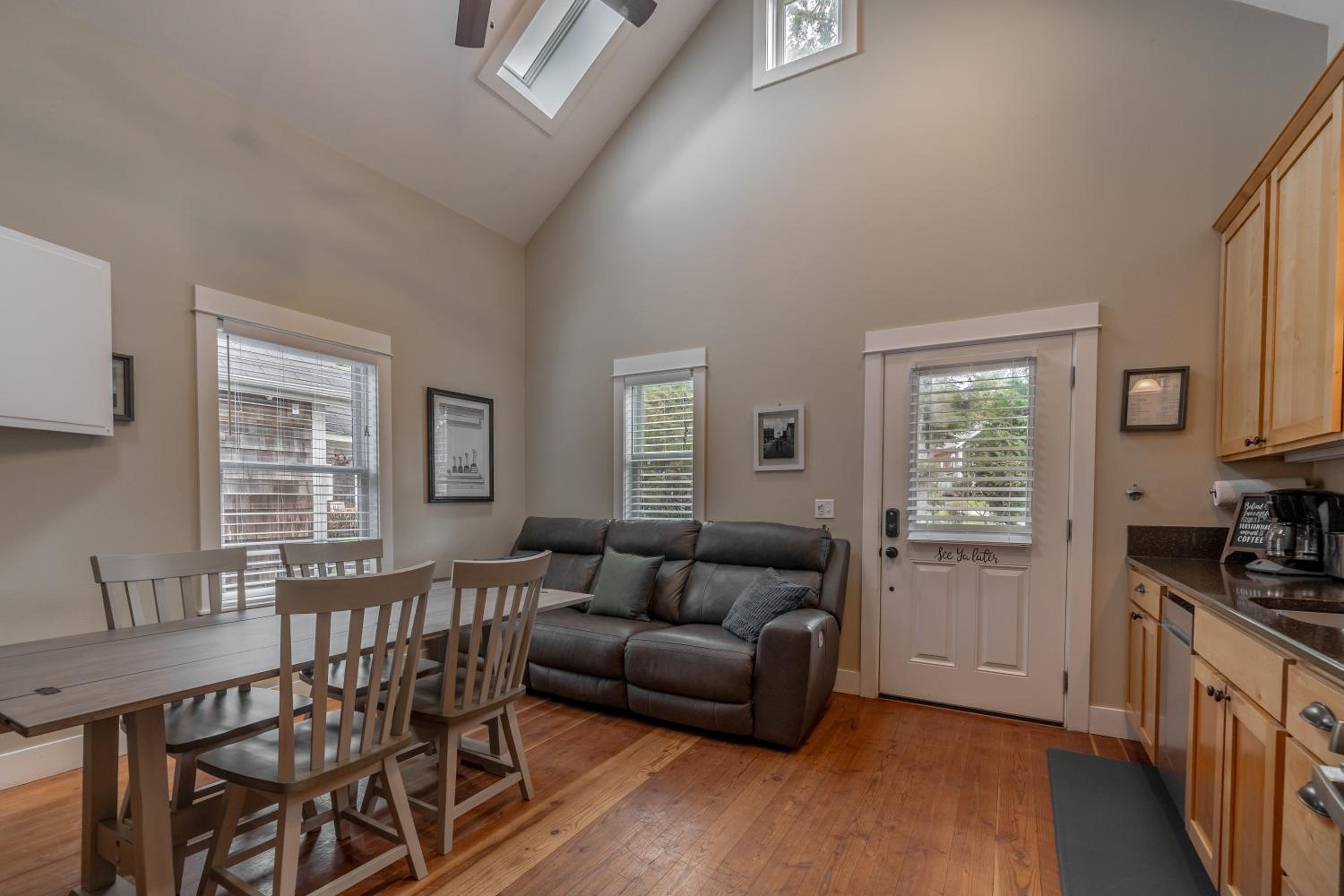 Book at the Beach by Seabrook Hospitality view 5