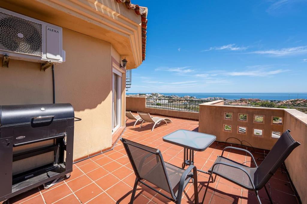 Penthouse Seaview - 3bed & 2bath