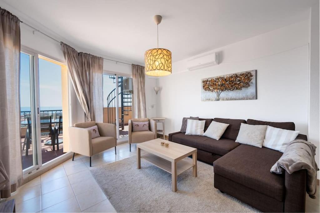 Penthouse Seaview - 3bed & 2bath
