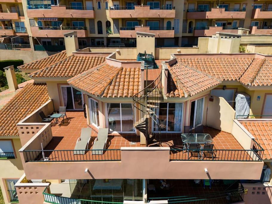 Penthouse Seaview - 3bed & 2bath