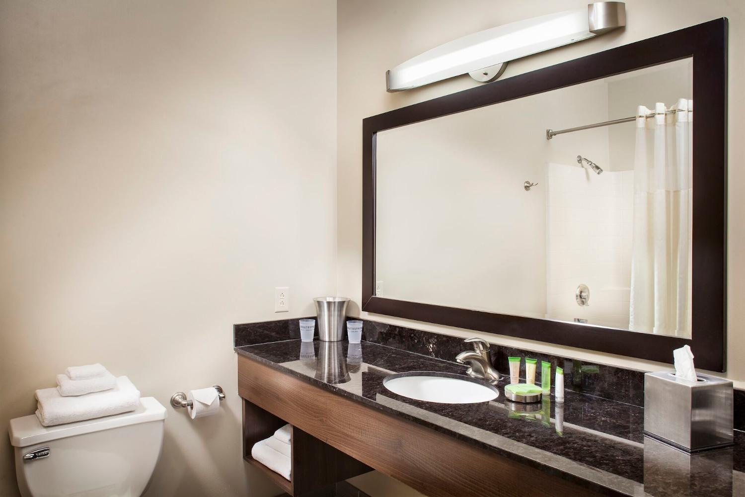 Las Vegas Vacations - The STRAT Hotel, Casino  Tower - Property Image 21