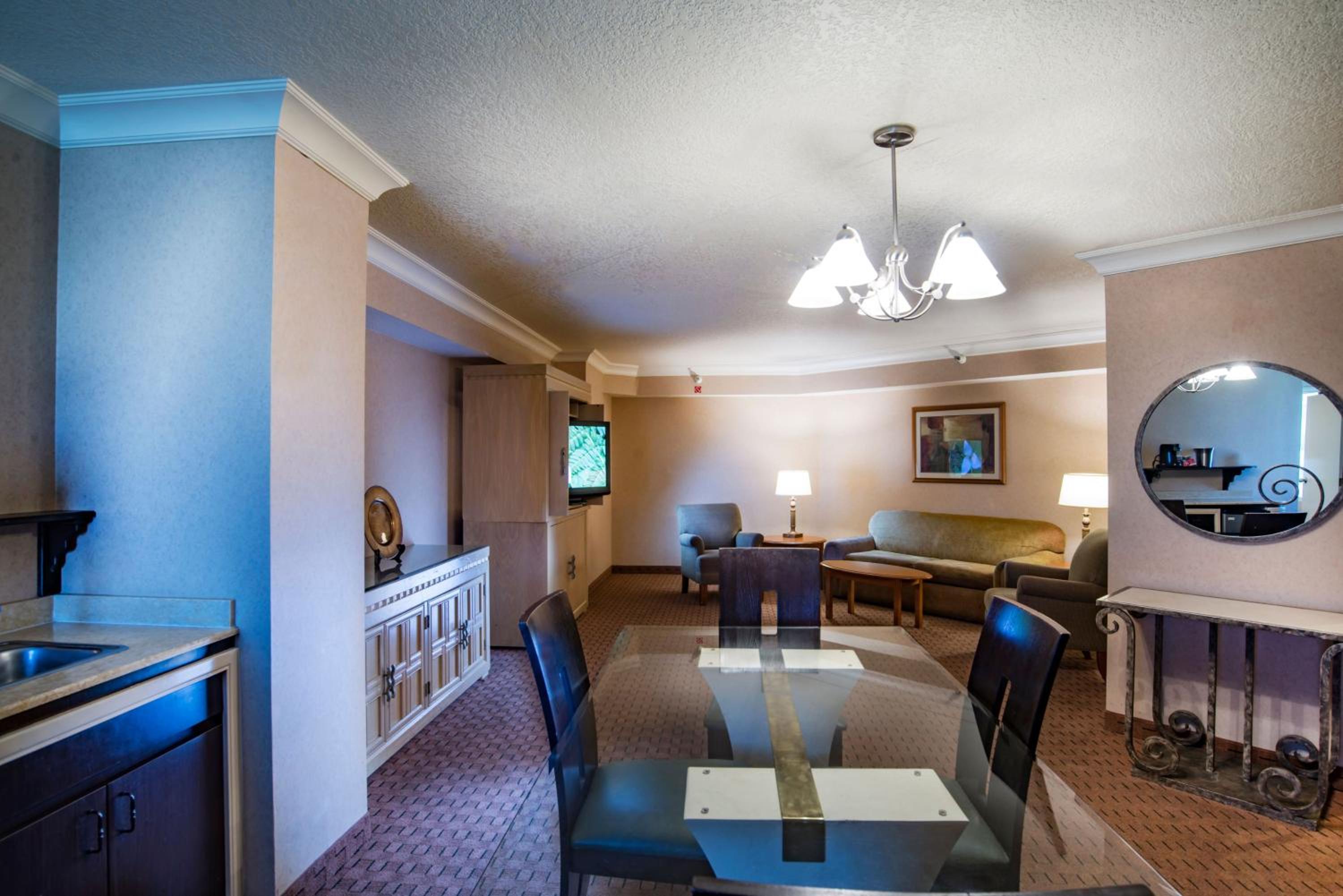 Las Vegas Vacations - The STRAT Hotel, Casino  Tower - Property Image 17