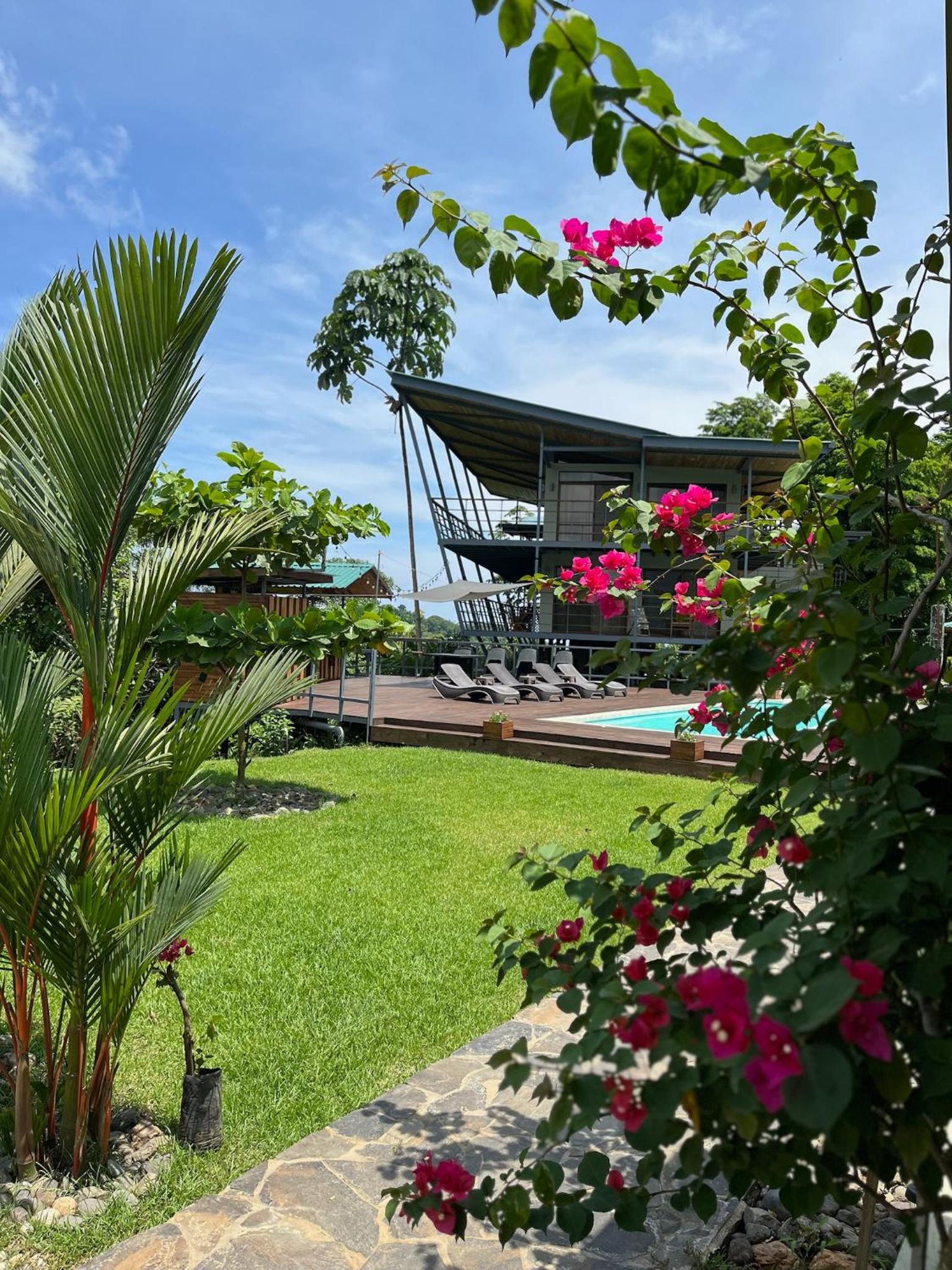 Southern Drake Lodge