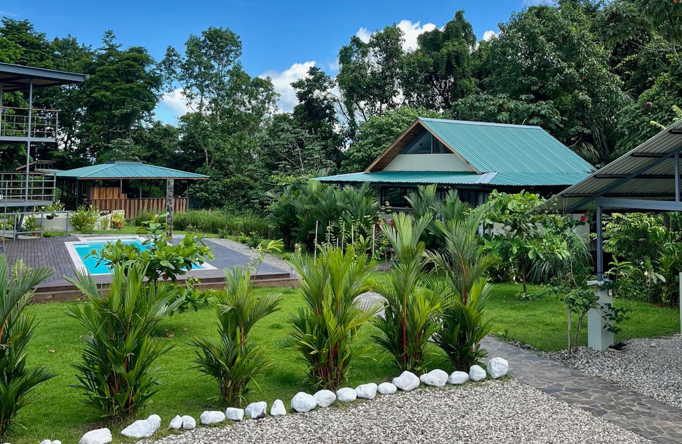 Southern Drake Lodge
