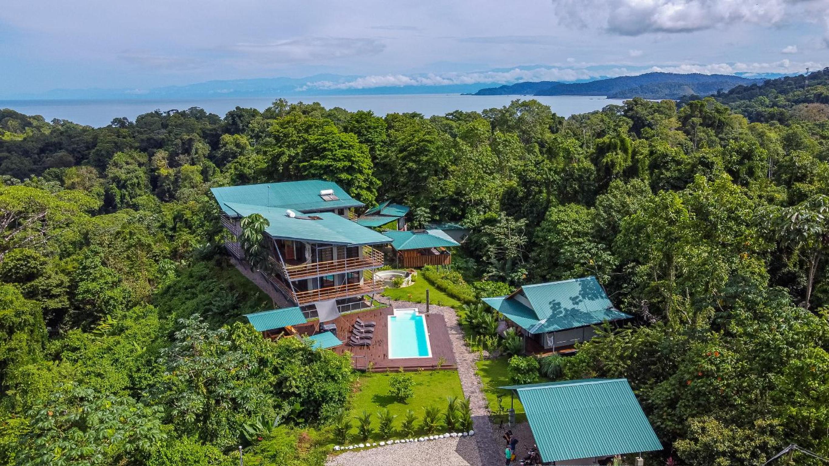 Southern Drake Lodge