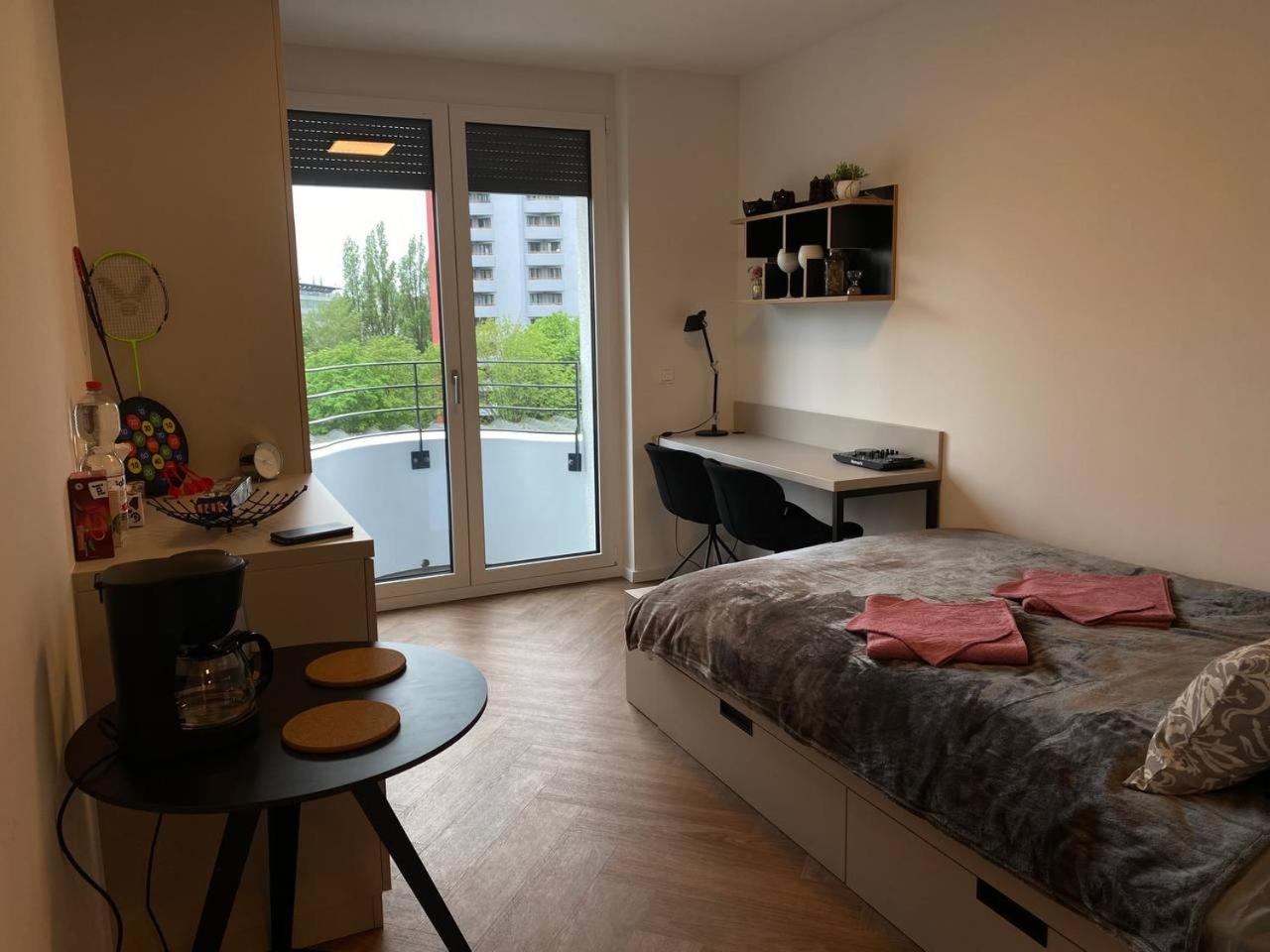 Cozy Apartment in Spandau Rauchstr with Garden View