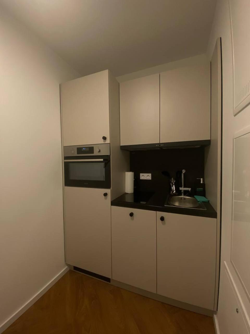 Cozy Apartment in Spandau Rauchstr with Garden View