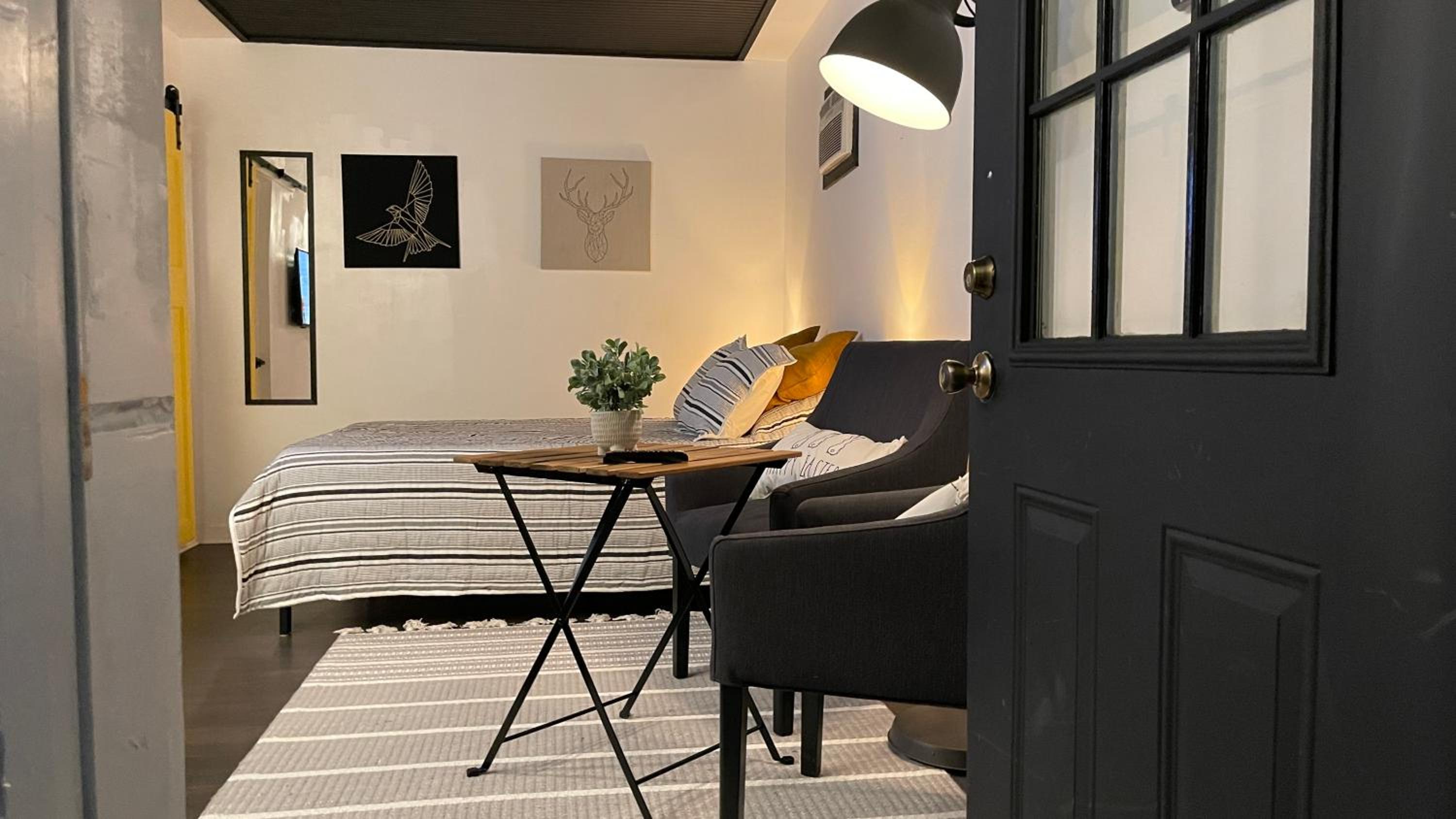 hotel room