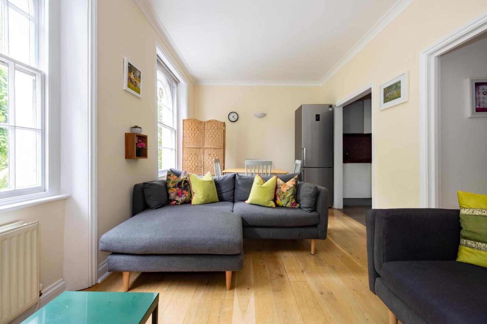 Little Picnic in the Park - 1 Bedroom by Hyde Park