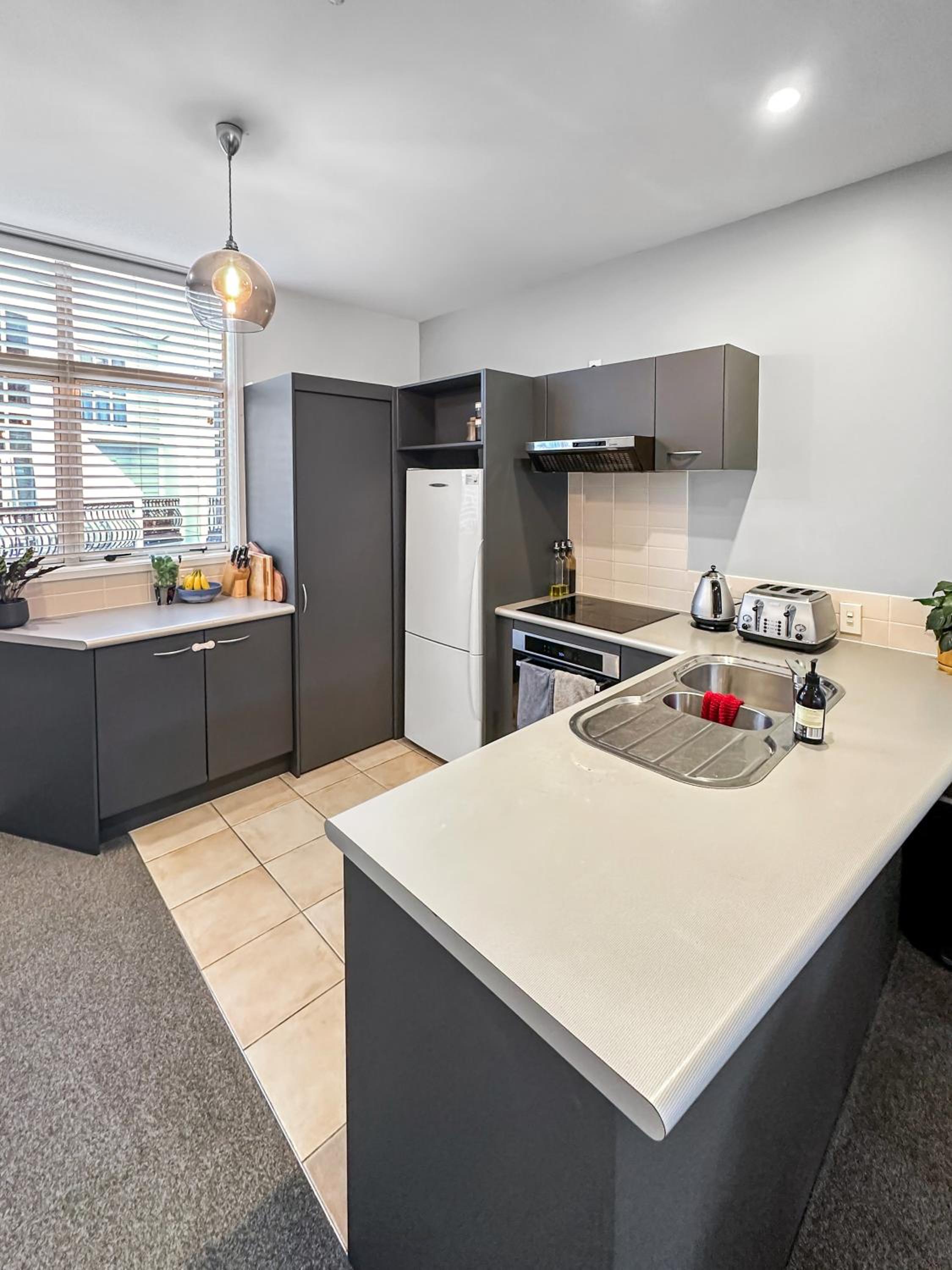 Burgoyne Beaut l Stunning 3 Bed Townhouse Central view 5
