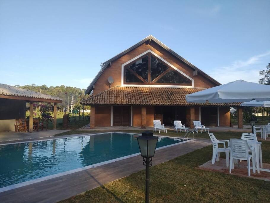 Épic House Casa de Campo Cinematográfica com Piscina