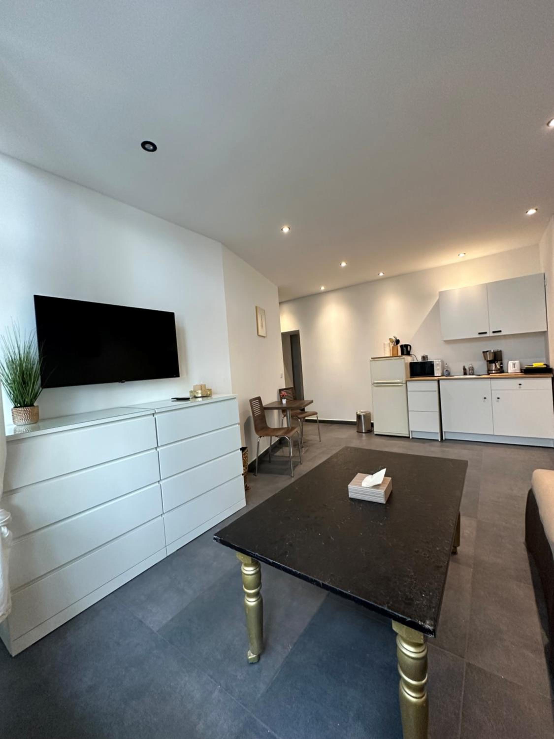 Easy Apartment - Kreuzberg near Ostkreuz & East Side Gallery