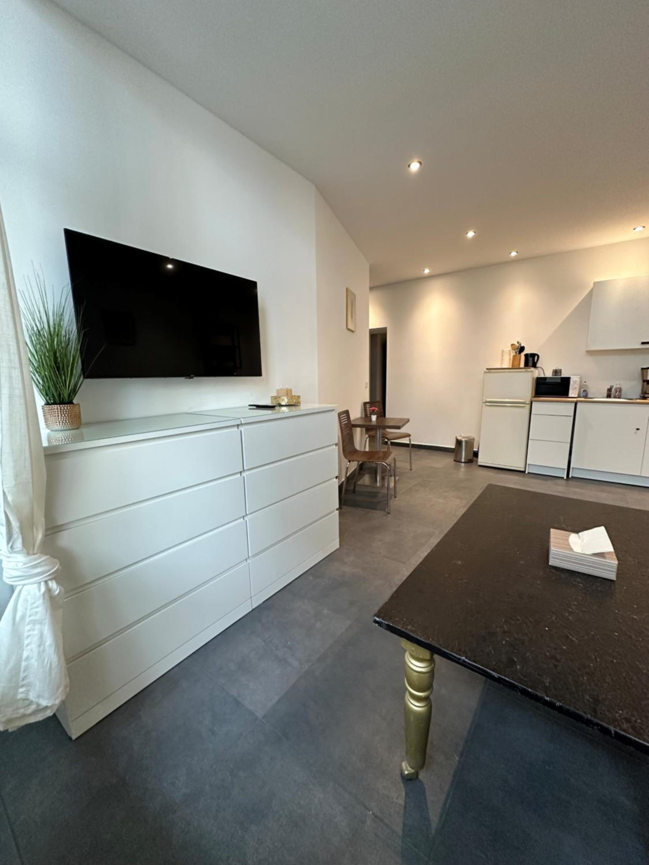 Easy Apartment - Kreuzberg near Ostkreuz & East Side Gallery