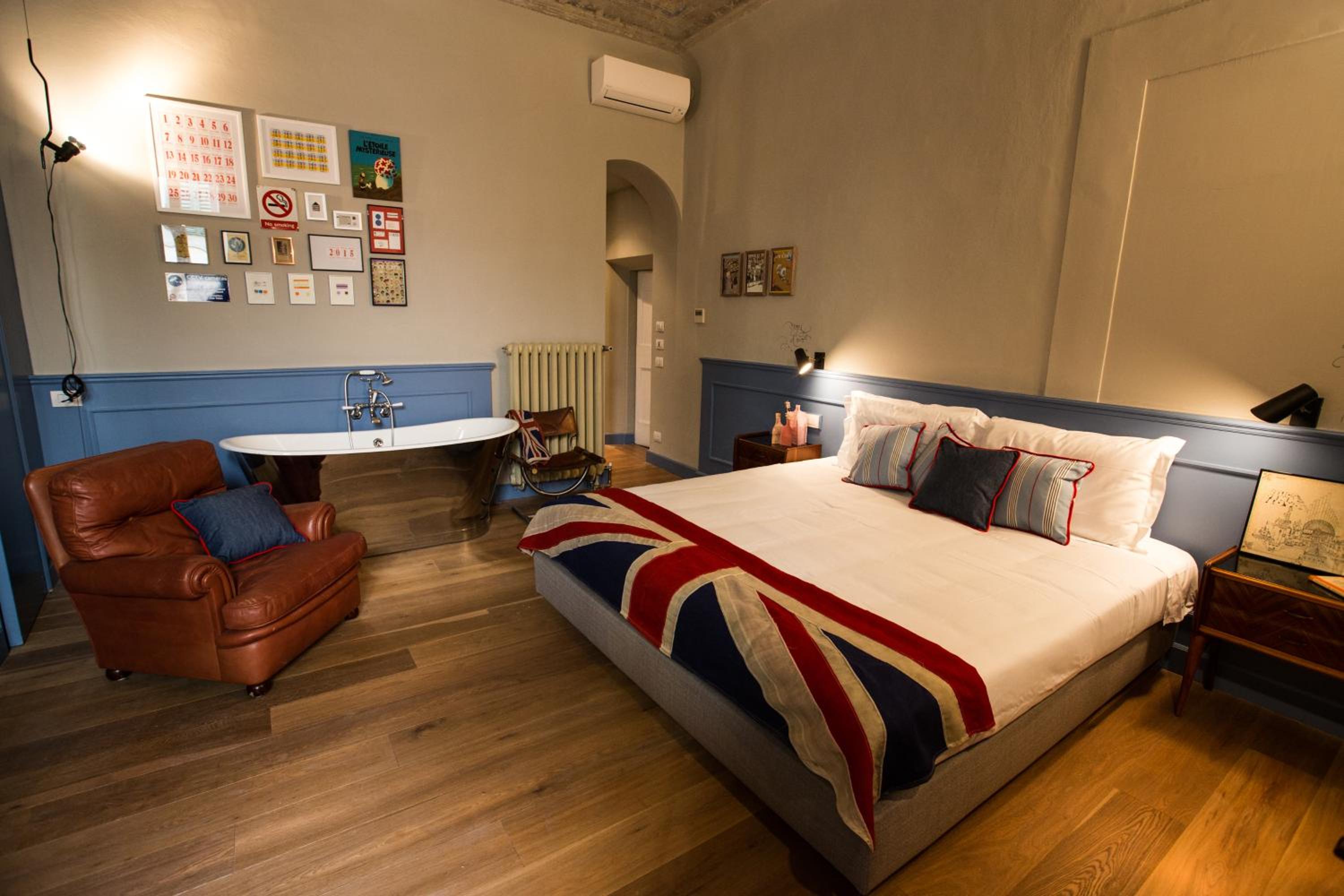 AdAstra Suites
