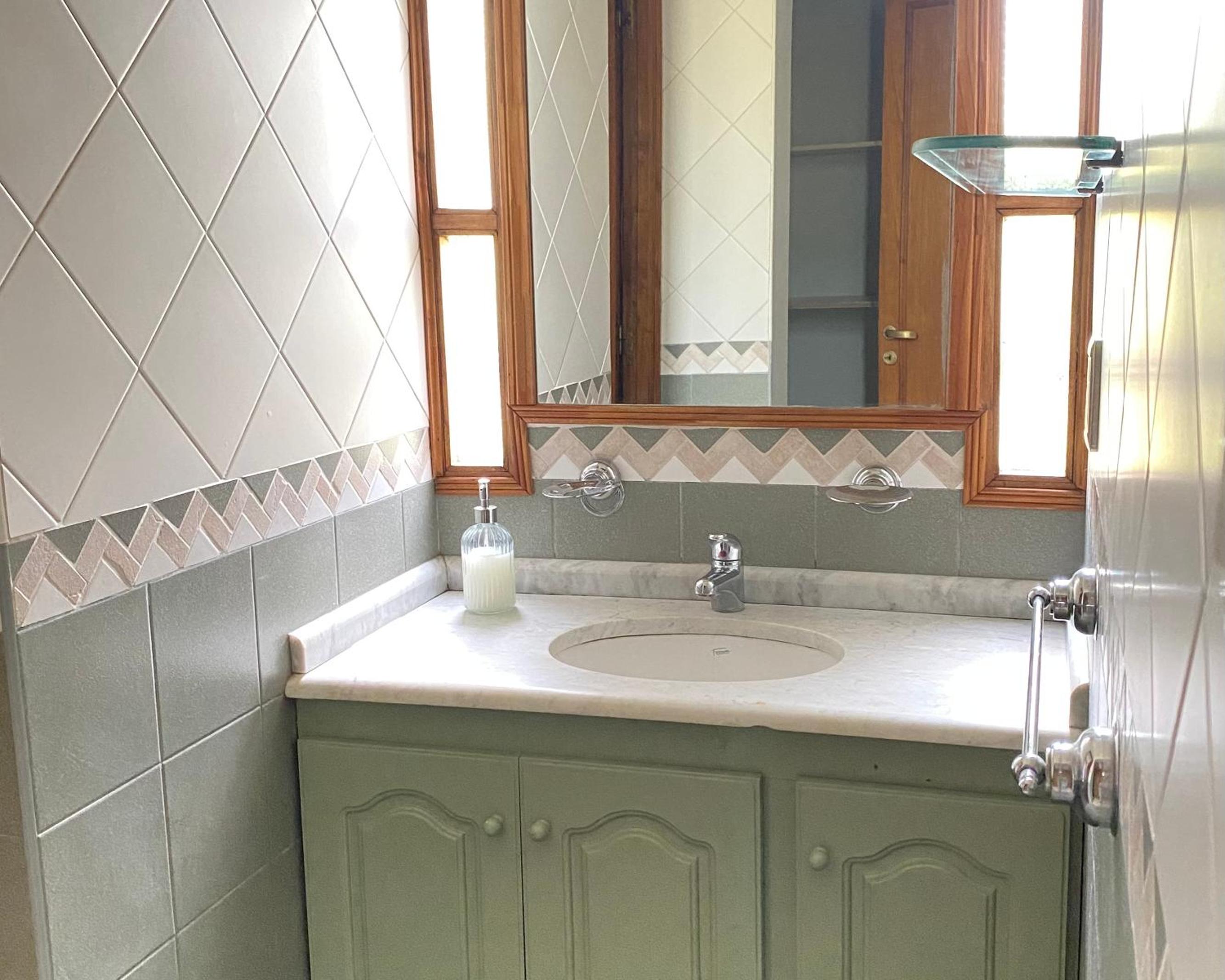 Casa amplia y comoda en exclusiva zona de Chacras de Coria