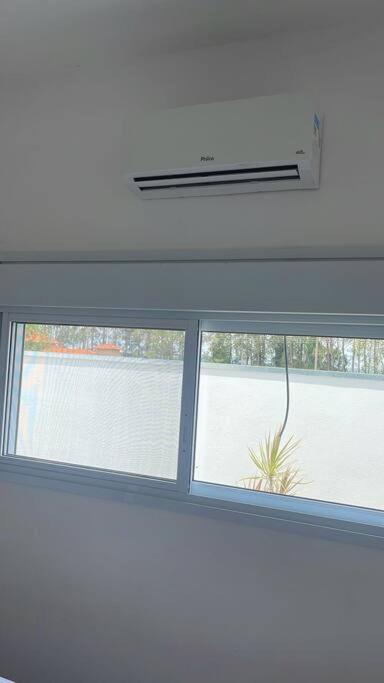 Linda casa de campo com piscina