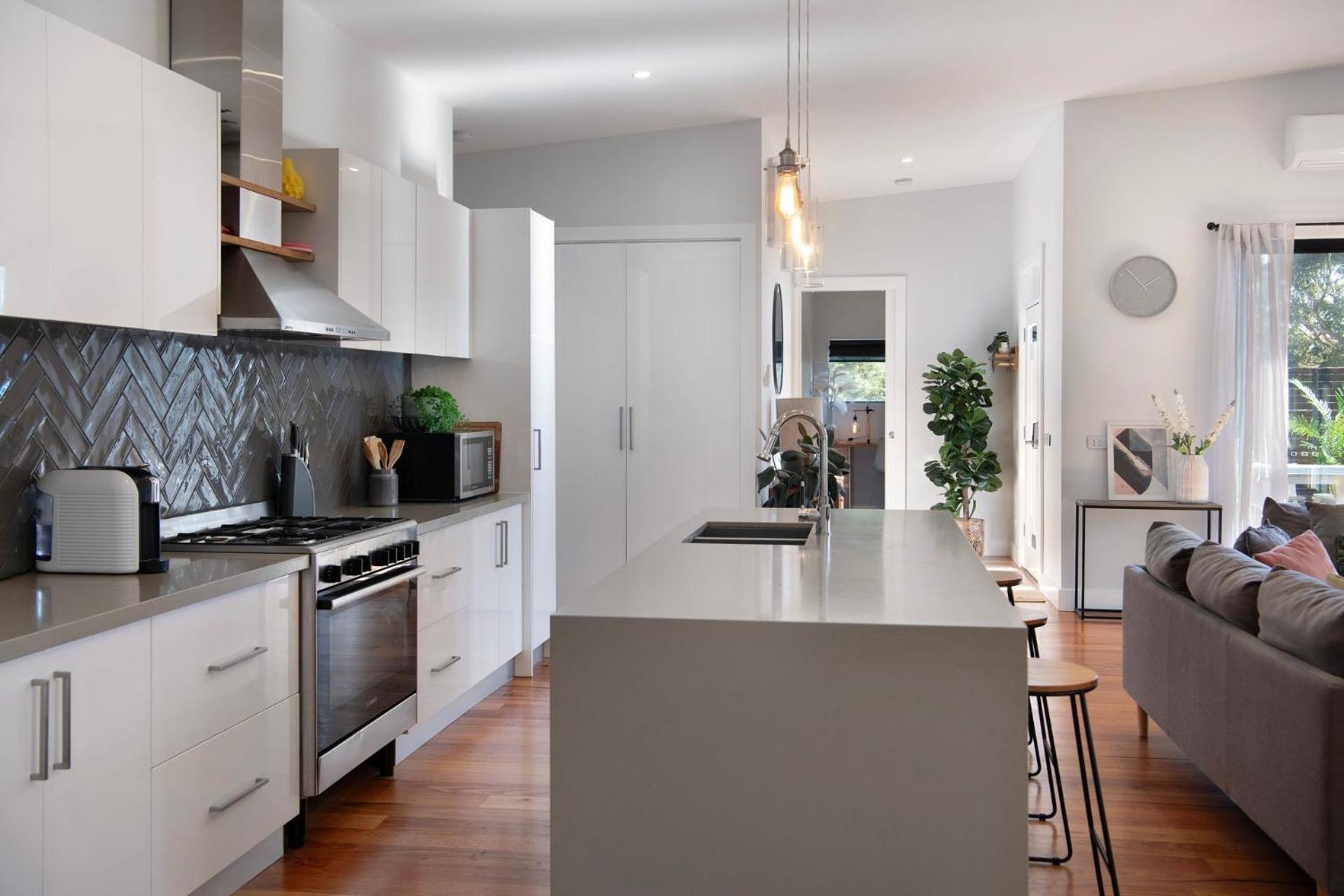 Away - 4 bedroom 2 bathroom family home view 4