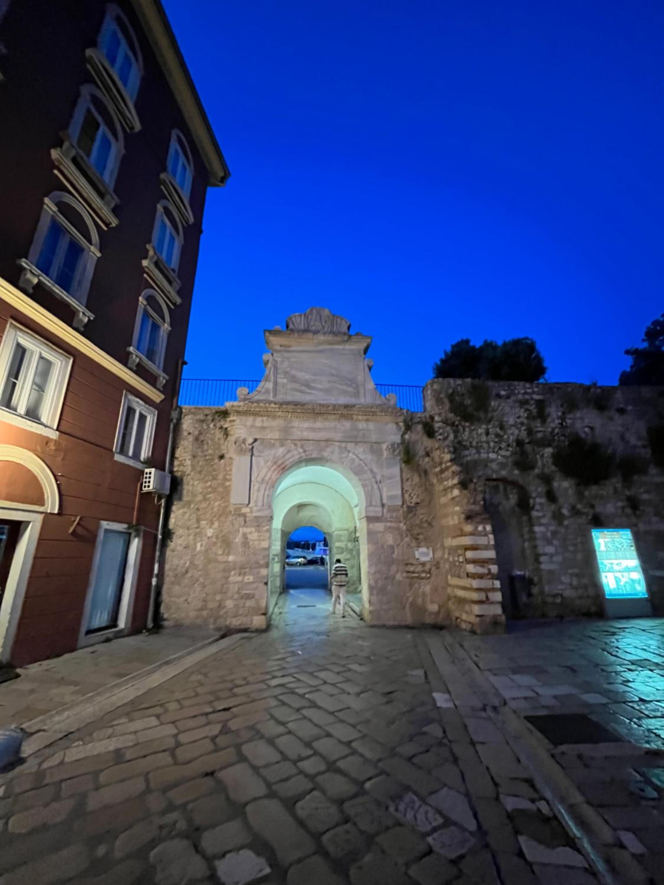 Luxury Majpruz Suites