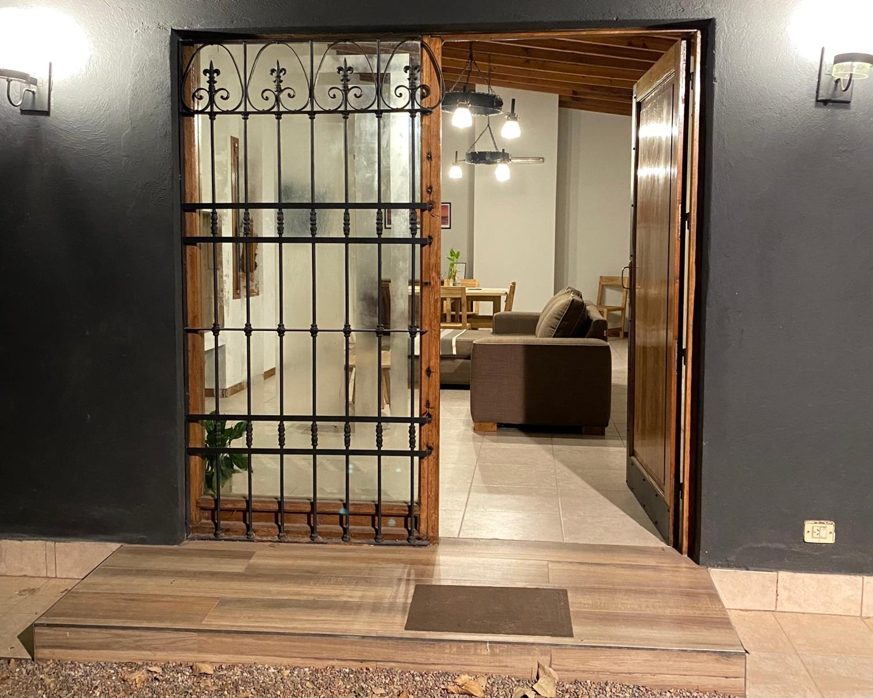 Casa amplia y comoda en exclusiva zona de Chacras de Coria