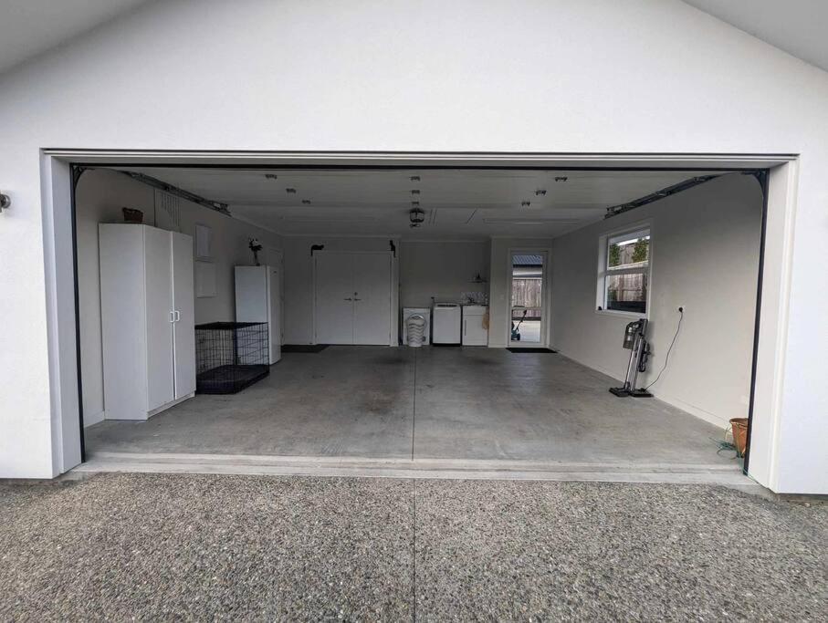 Entire Home Pet & Wheel Chair Friendly view 3