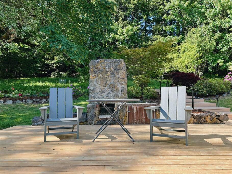 Jaw Drop View! Mt Hood! Fire Pit, Family Friendly view 2