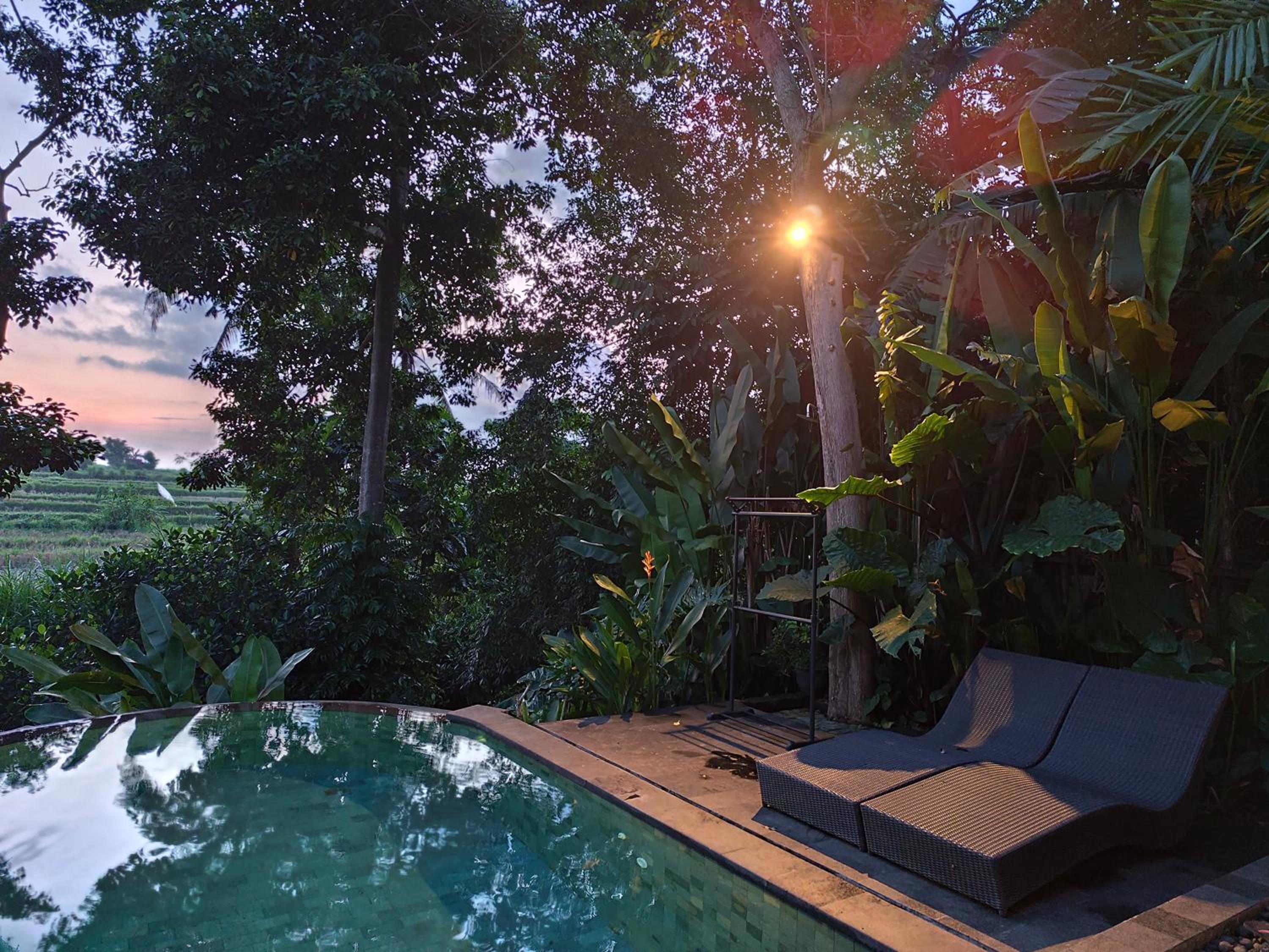 Sunset Shade Villa