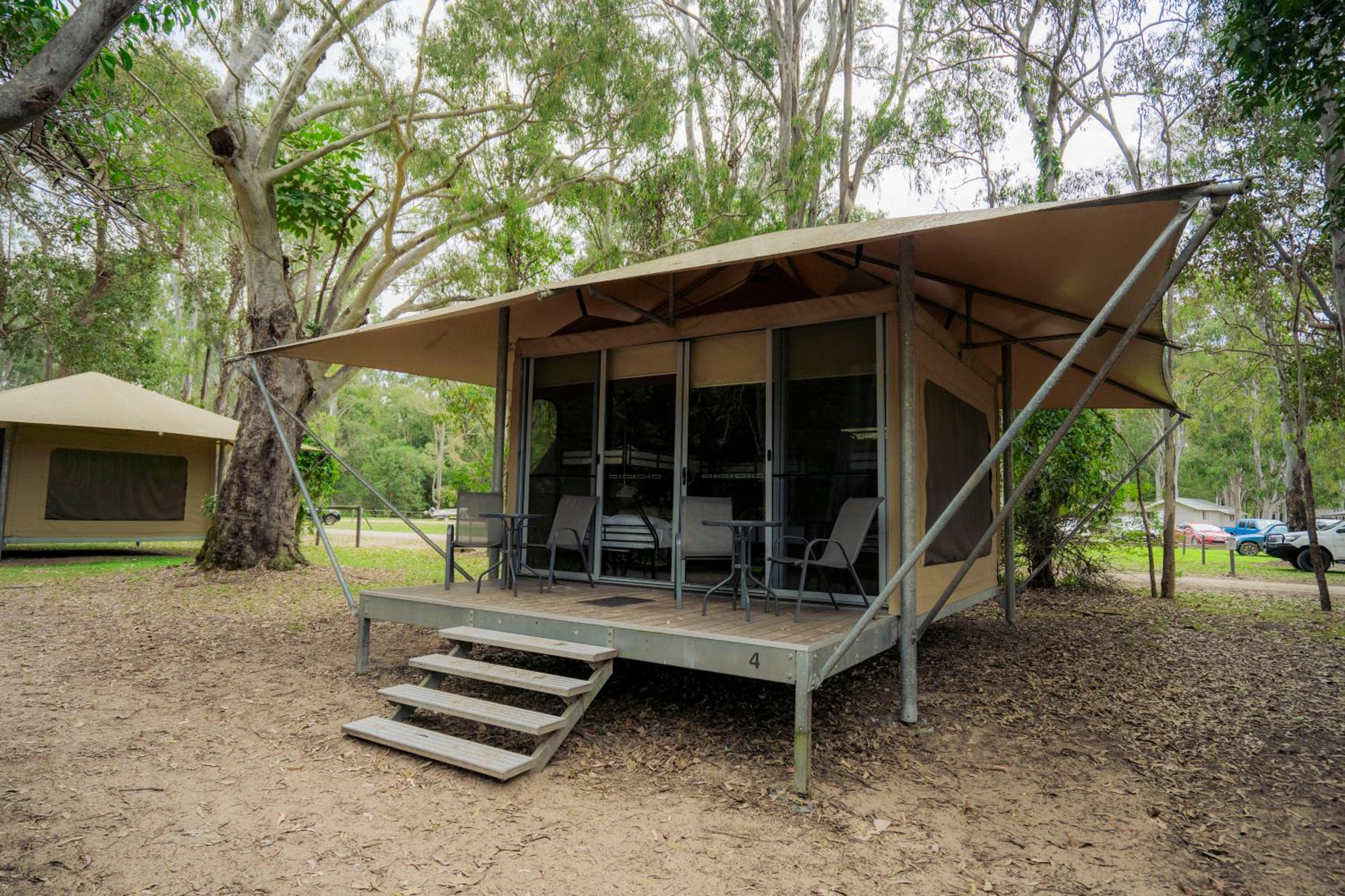 Kangarooms Noosa Everglades