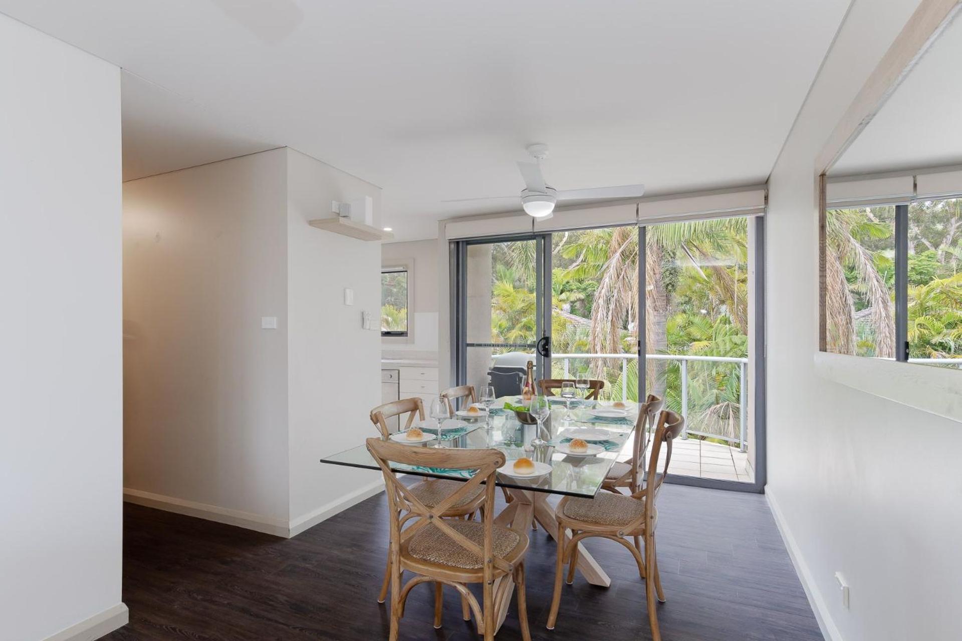 Bayview Apartments 10 42 Stockton St - Stylish apartment with air conditioning and Wi-Fi conveniently located in the heart of Nelson Bay