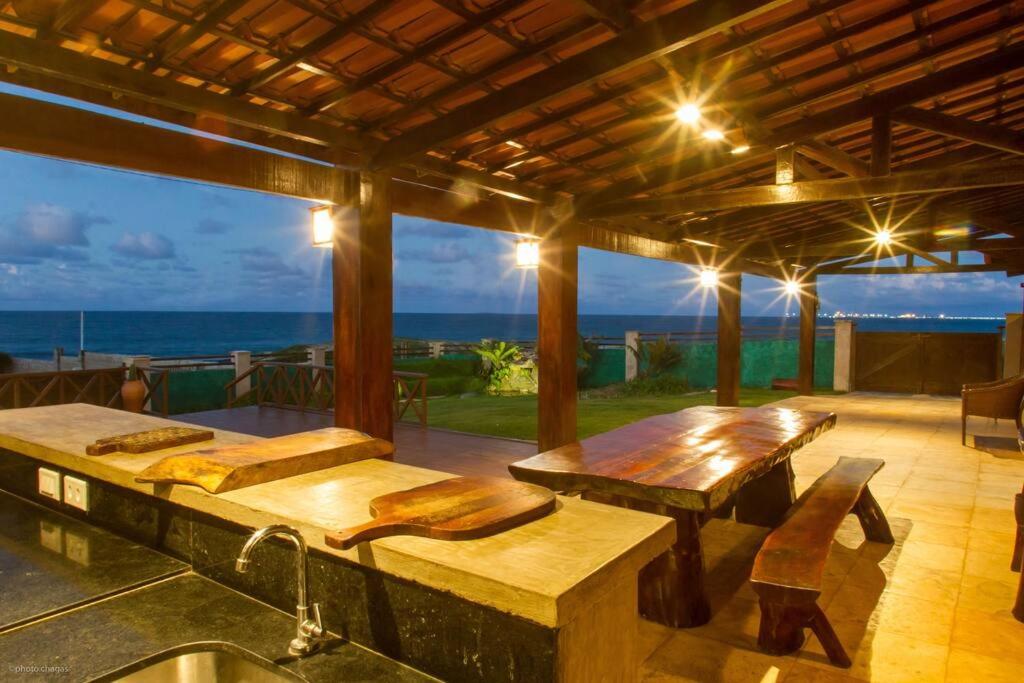 Casa duplex em frente ao mar