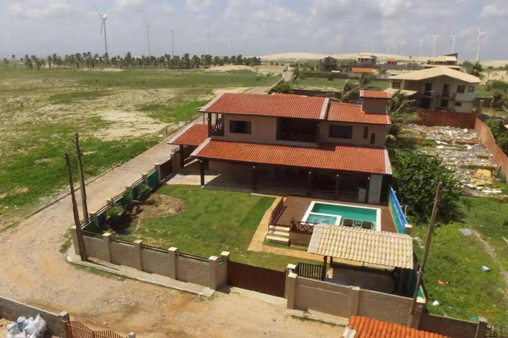 Casa duplex em frente ao mar