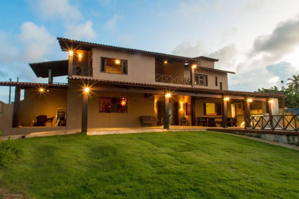 Casa duplex em frente ao mar