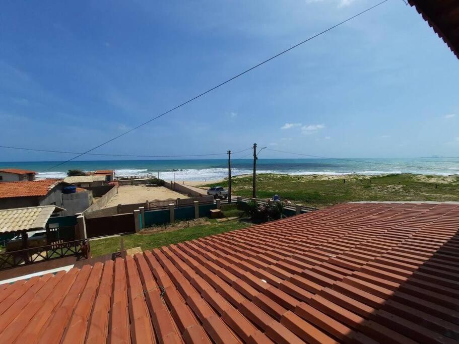 Casa duplex em frente ao mar