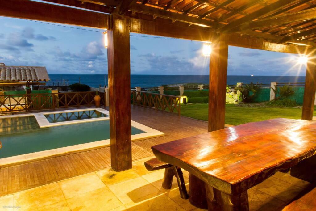 Casa duplex em frente ao mar