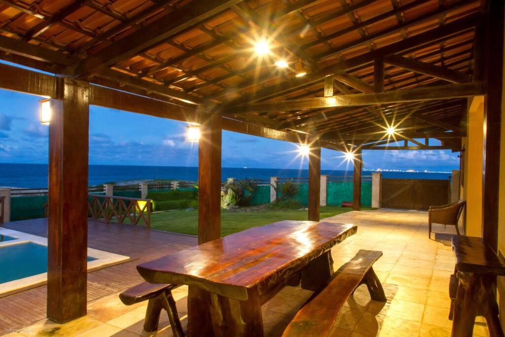 Casa duplex em frente ao mar