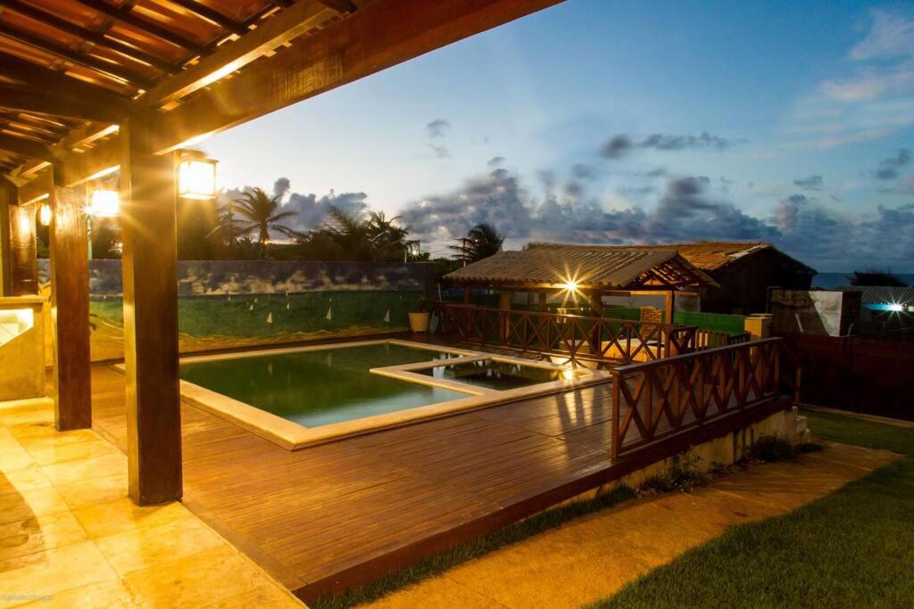 Casa duplex em frente ao mar