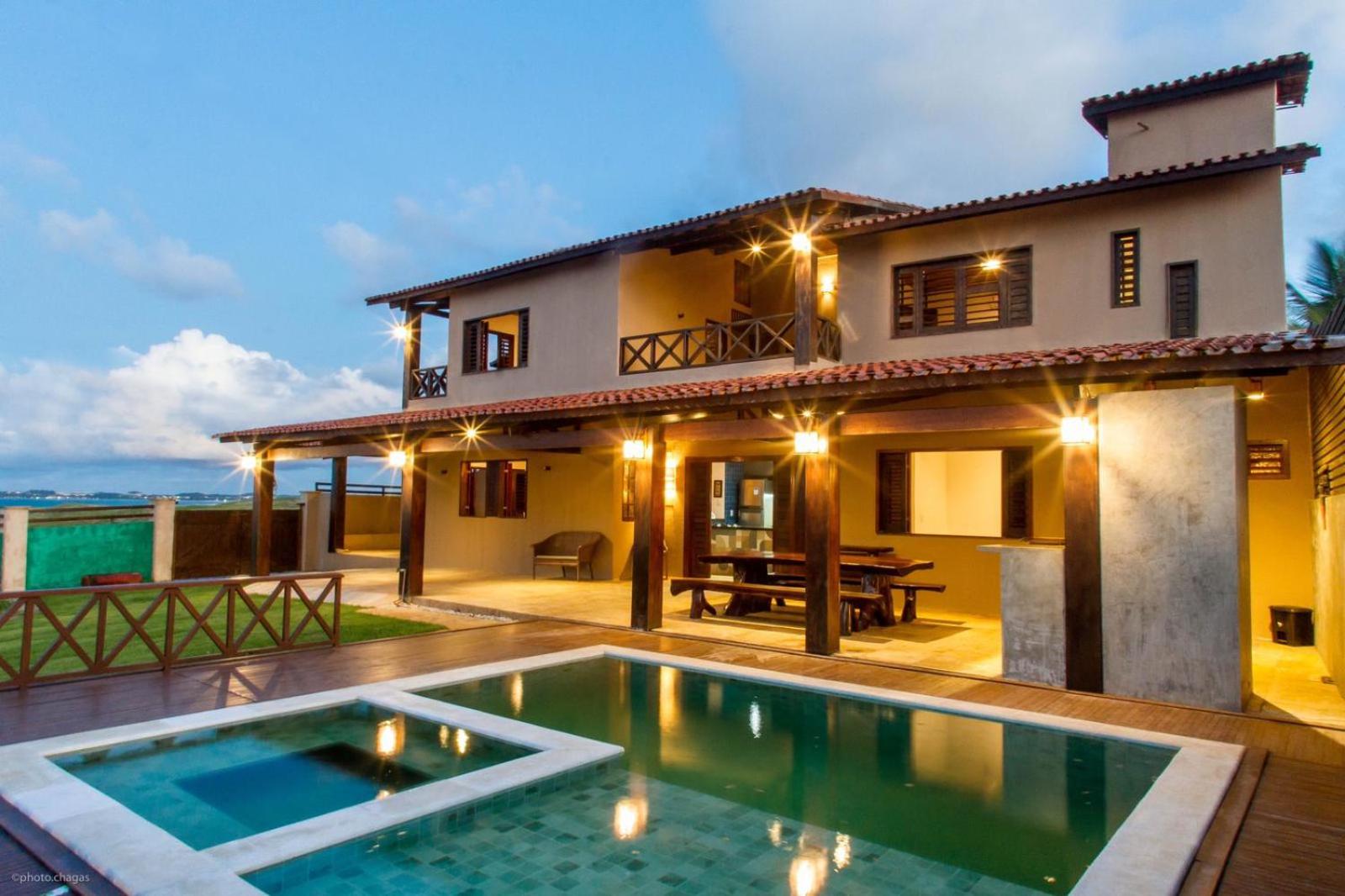 Casa duplex em frente ao mar