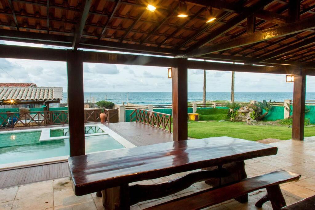Casa duplex em frente ao mar