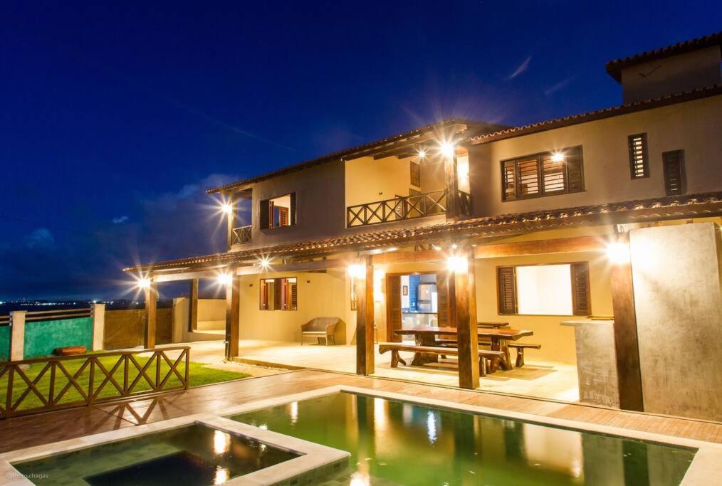 Casa duplex em frente ao mar