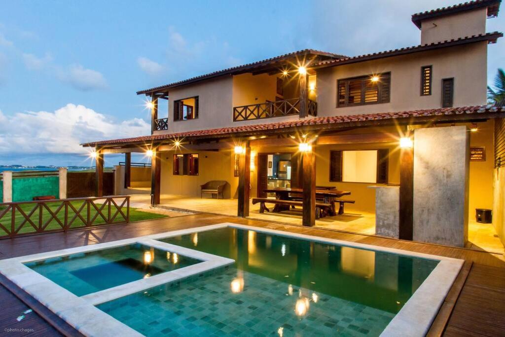 Casa duplex em frente ao mar