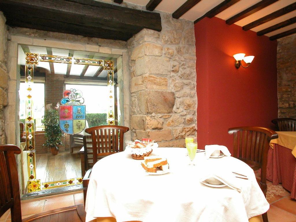 Posada de Peredo y Villa view 3