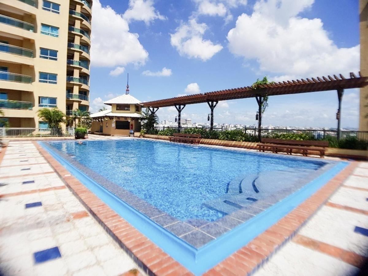 Spectacular Condominium between the city and the sea