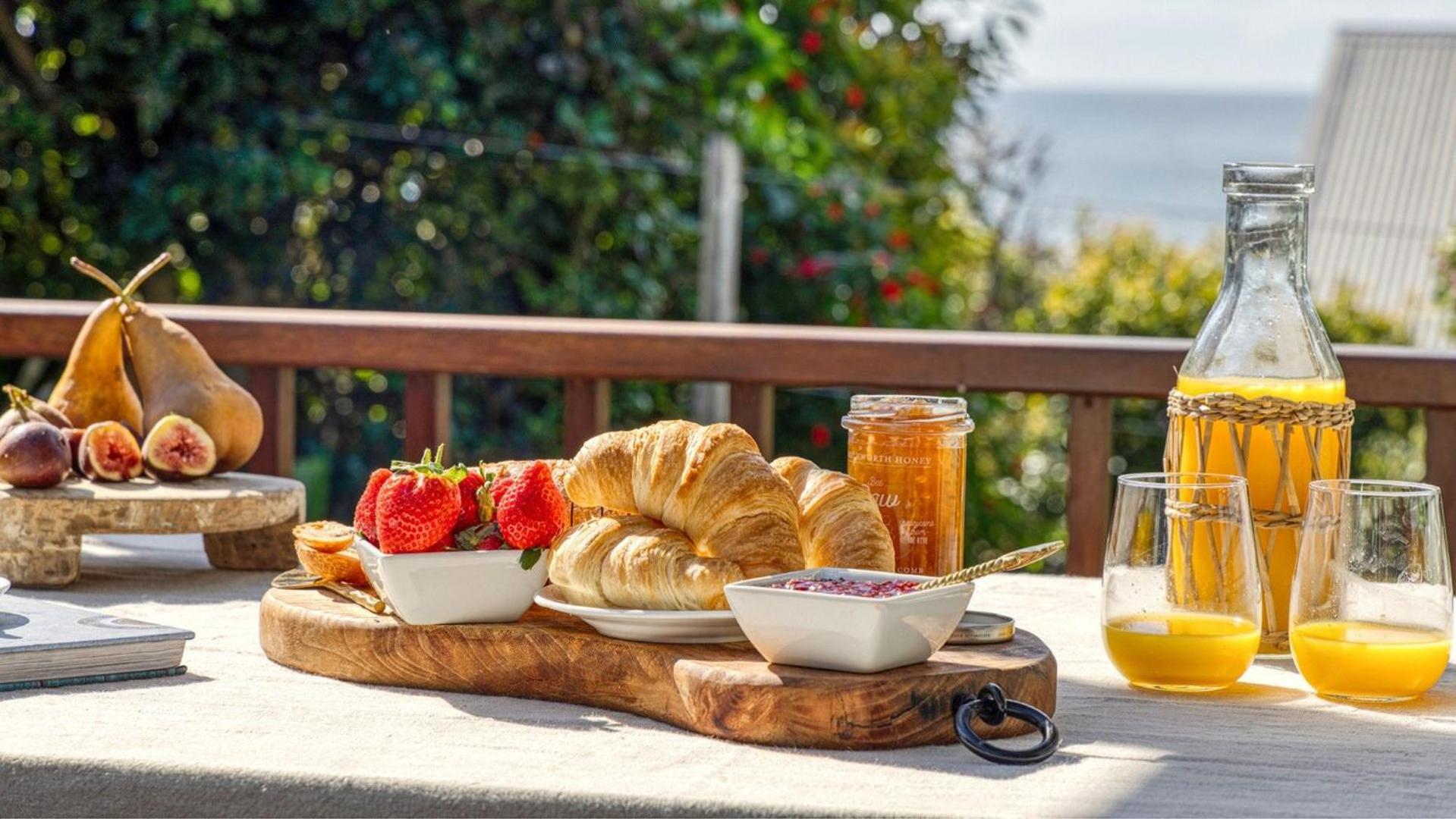 Allawah Cottage - Historic Beachside Retreat - Holiday Yamba