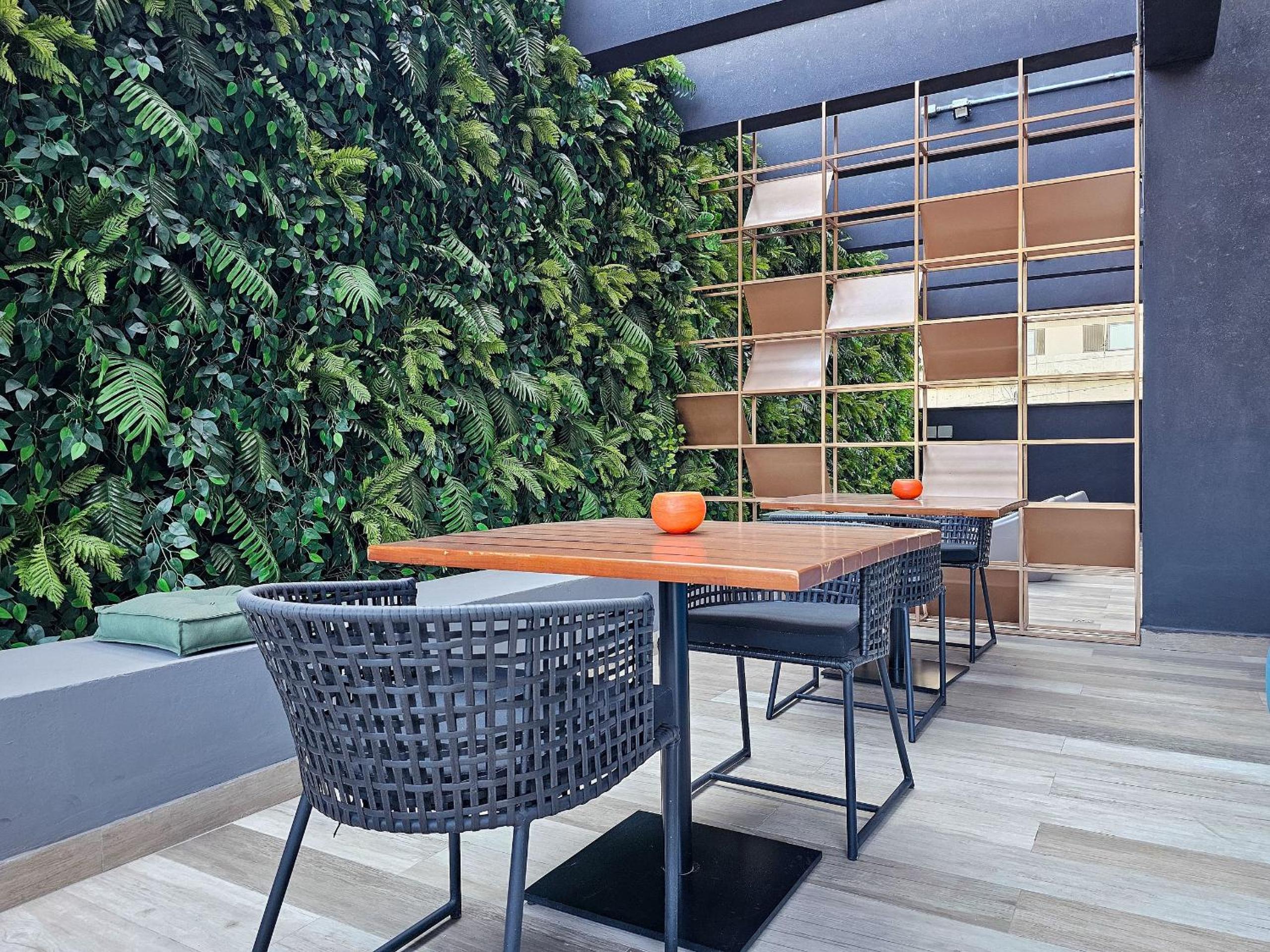 On Alvorada by Housi